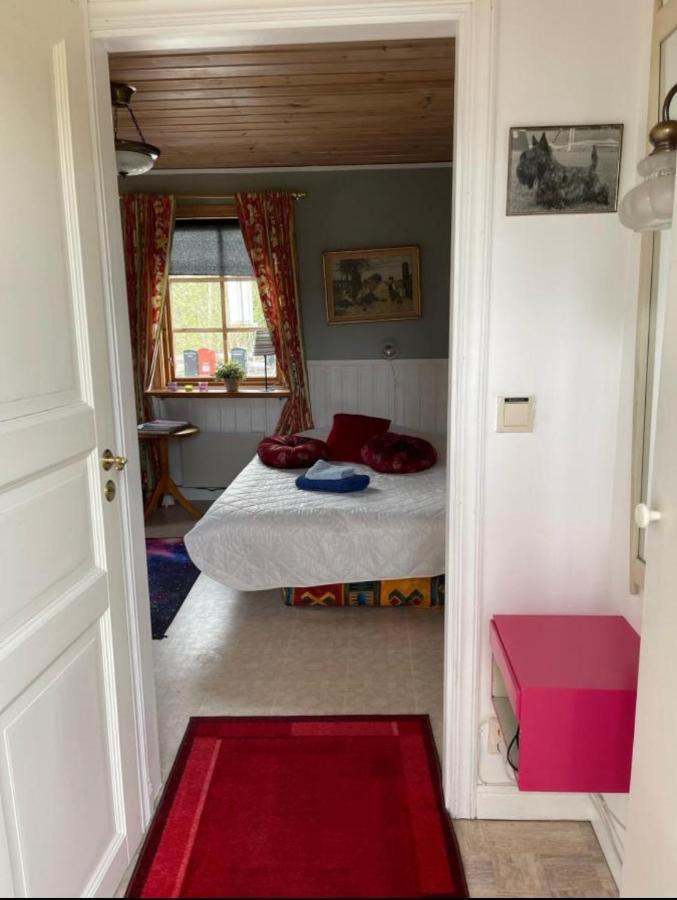 Cosy Non Smoking Cabin Close To Beach,Alnoe Сундсвал Екстериор снимка