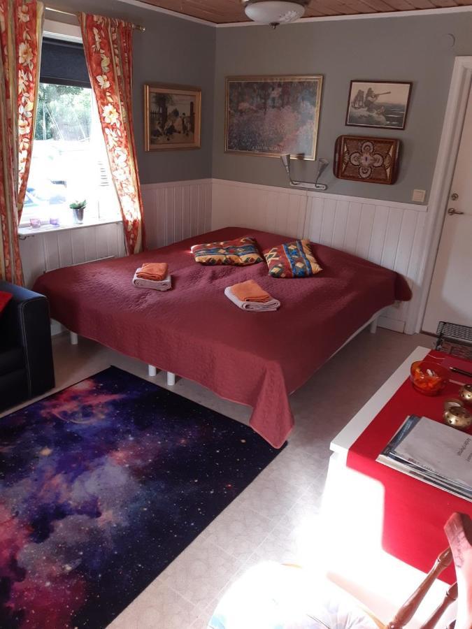 Cosy Non Smoking Cabin Close To Beach,Alnoe Сундсвал Екстериор снимка